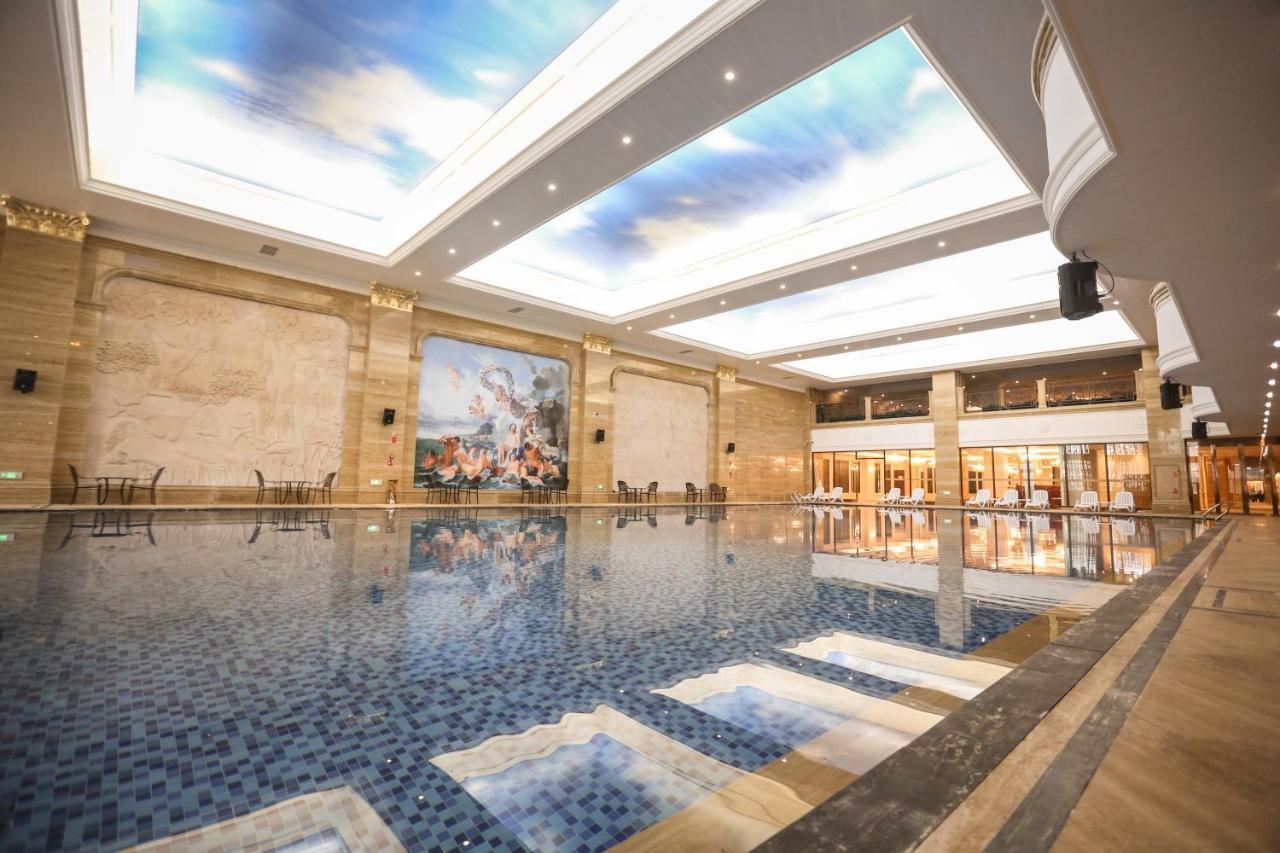 Hotel Wyndham Grand Kunming East Esterno foto
