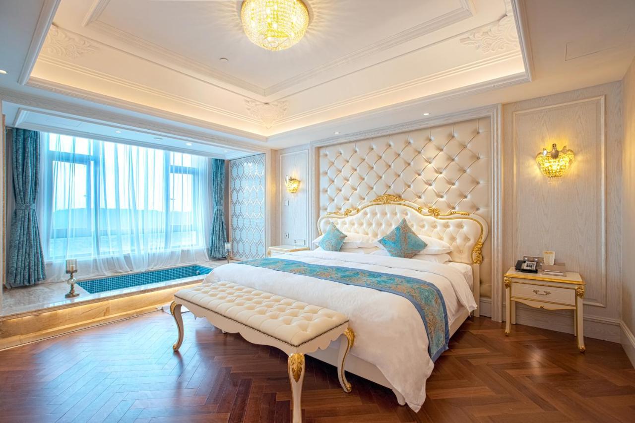 Hotel Wyndham Grand Kunming East Esterno foto