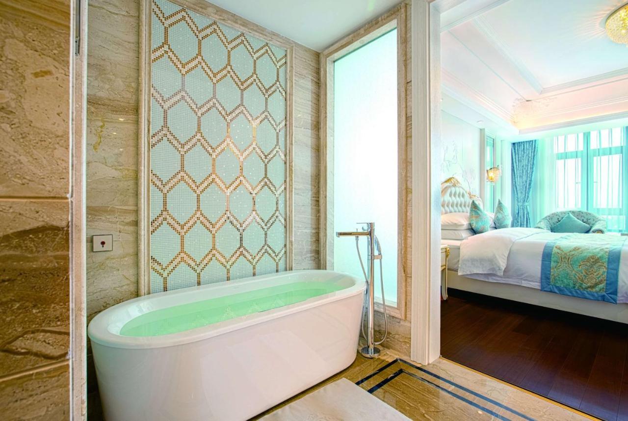 Hotel Wyndham Grand Kunming East Esterno foto