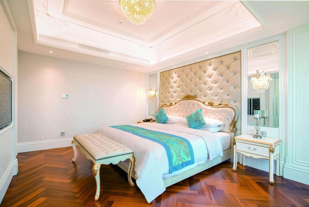 Hotel Wyndham Grand Kunming East Esterno foto