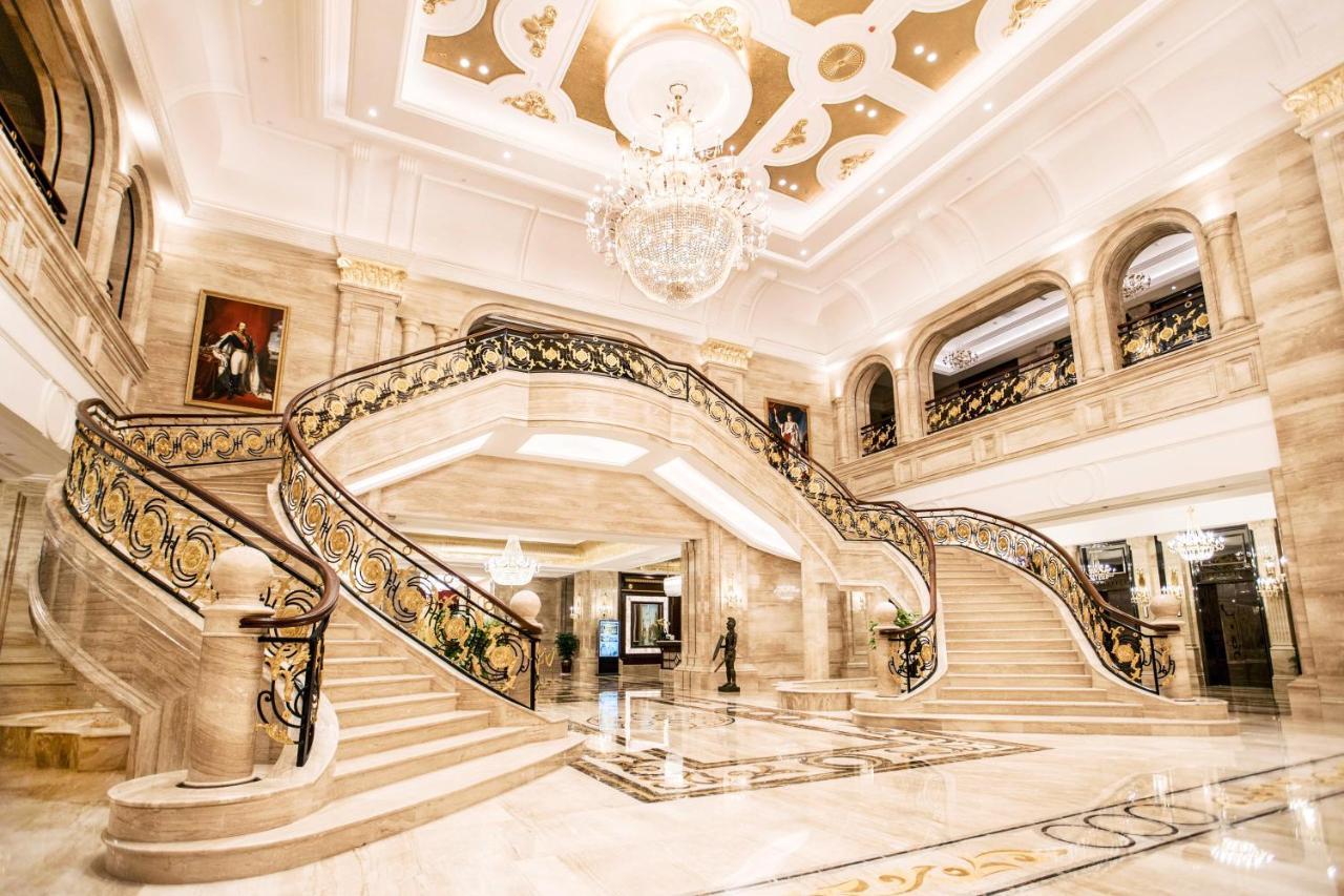 Hotel Wyndham Grand Kunming East Esterno foto