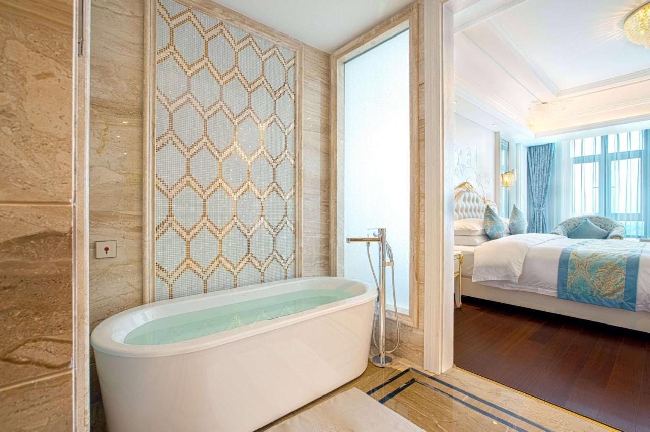 Hotel Wyndham Grand Kunming East Esterno foto