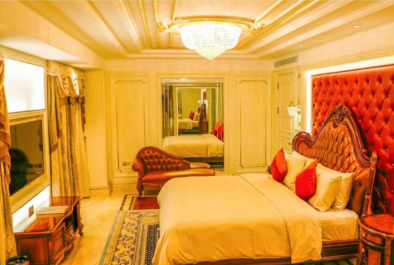 Hotel Wyndham Grand Kunming East Esterno foto