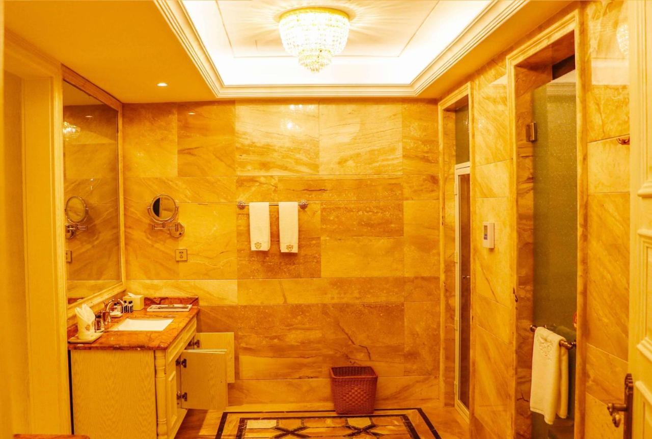 Hotel Wyndham Grand Kunming East Esterno foto